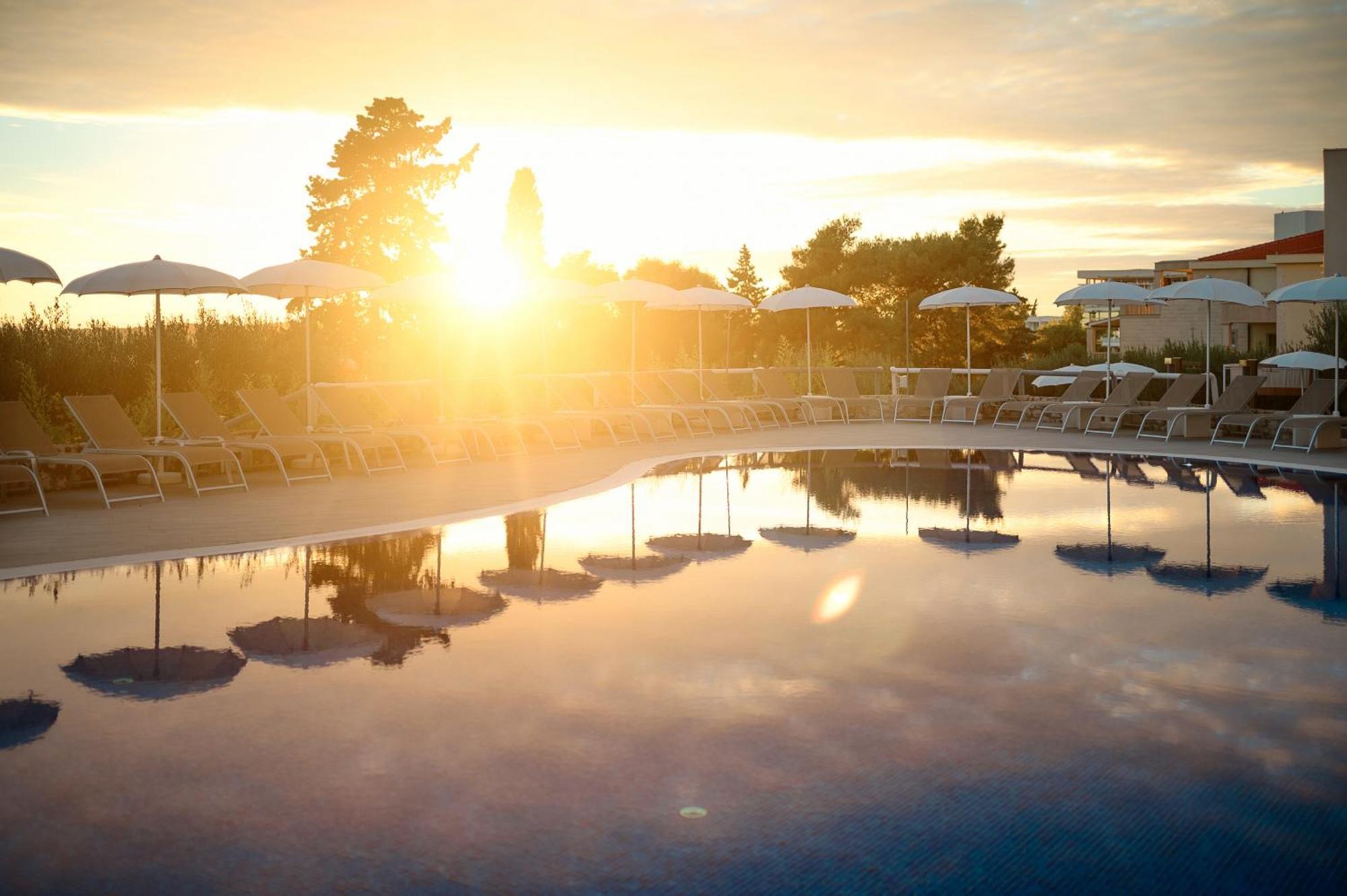 Hotel Pharos Hvar Bayhill 4*